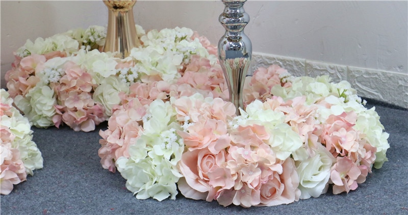 romantic wedding flower arch10