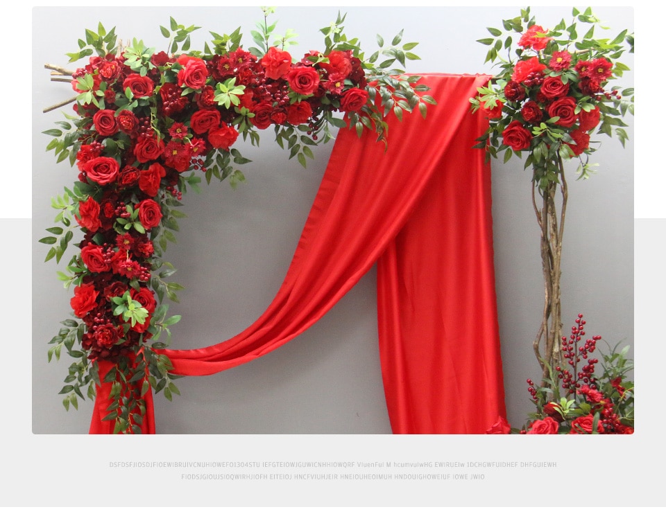 red winter wedding decorations3